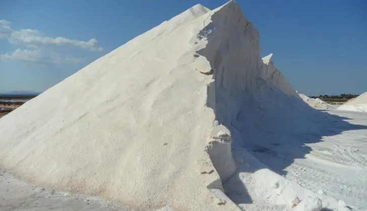 White and rock salt summer uses
