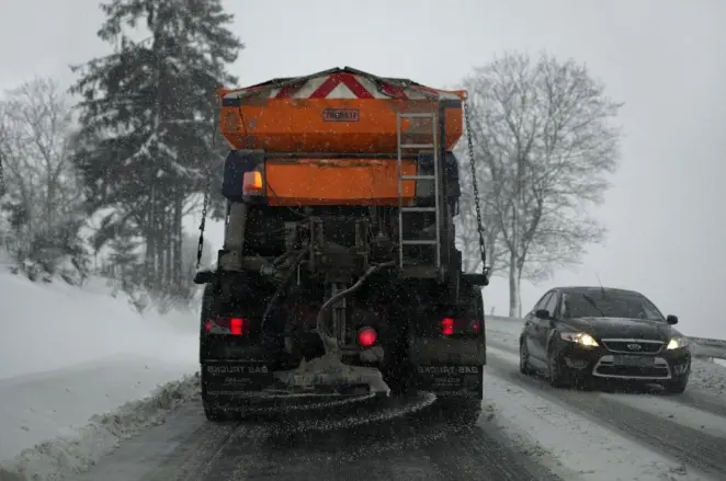 Gritter truck